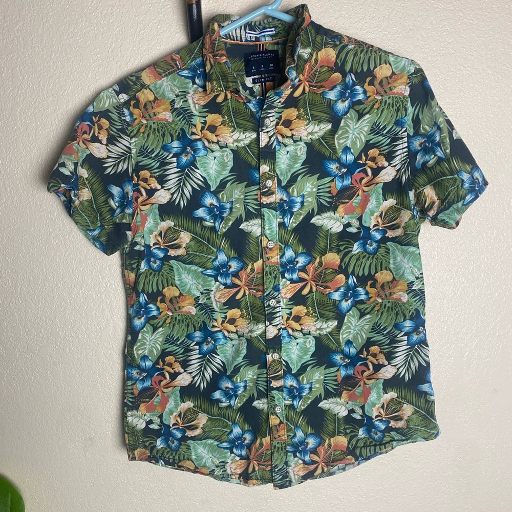 Men’s Denim and Flower Casual Button Down Shirt